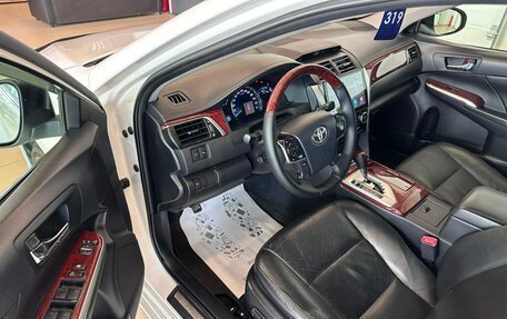Toyota Camry, 2012 год, 1 799 000 рублей, 10 фотография