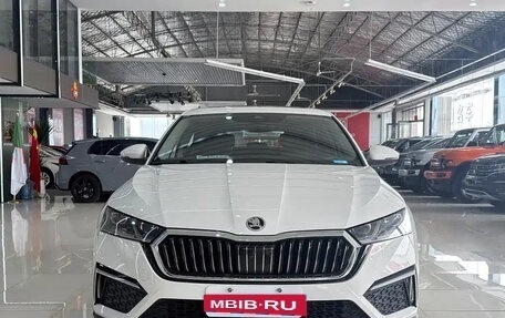 Skoda Octavia IV, 2022 год, 1 780 000 рублей, 2 фотография