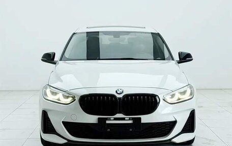 BMW 1 серия, 2021 год, 1 400 000 рублей, 1 фотография
