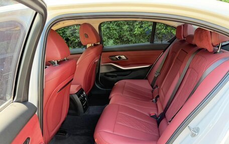 BMW 3 серия, 2023 год, 3 320 000 рублей, 10 фотография