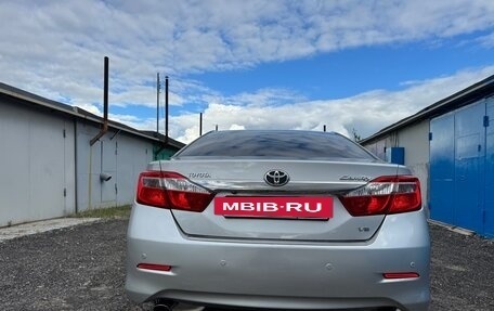 Toyota Camry, 2013 год, 1 820 000 рублей, 4 фотография