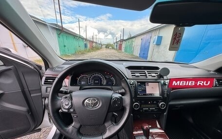 Toyota Camry, 2013 год, 1 820 000 рублей, 10 фотография
