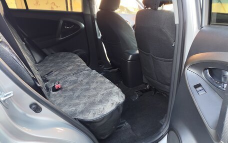 Toyota RAV4, 2011 год, 1 650 000 рублей, 12 фотография