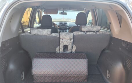 Toyota RAV4, 2011 год, 1 650 000 рублей, 15 фотография