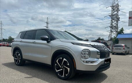 Mitsubishi Outlander, 2021 год, 2 900 000 рублей, 2 фотография