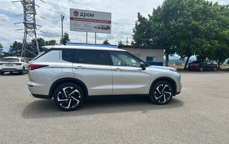 Mitsubishi Outlander, 2021 год, 2 900 000 рублей, 8 фотография