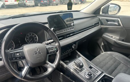 Mitsubishi Outlander, 2021 год, 2 900 000 рублей, 12 фотография