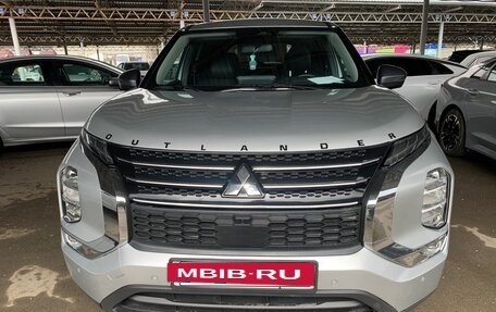 Mitsubishi Outlander, 2021 год, 2 900 000 рублей, 9 фотография