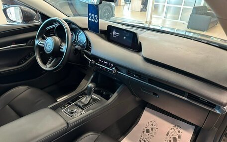 Mazda 3, 2021 год, 2 299 900 рублей, 13 фотография