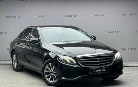 Mercedes-Benz E-Класс, 2020 год, 2 997 000 рублей, 3 фотография