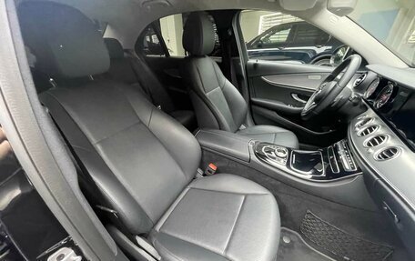 Mercedes-Benz E-Класс, 2020 год, 2 997 000 рублей, 13 фотография