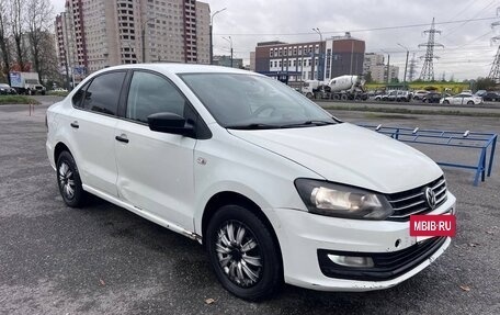 Volkswagen Polo VI (EU Market), 2018 год, 440 000 рублей, 2 фотография