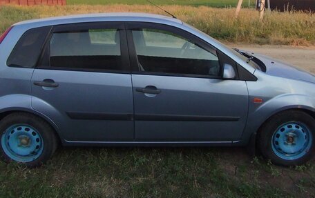 Ford Fiesta, 2006 год, 400 000 рублей, 3 фотография