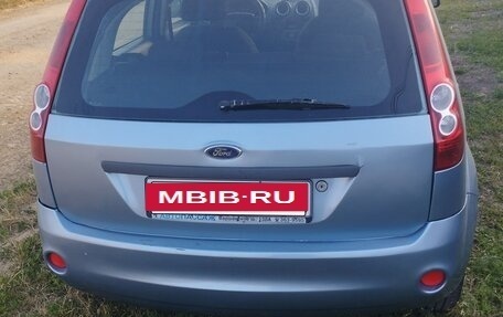 Ford Fiesta, 2006 год, 400 000 рублей, 2 фотография