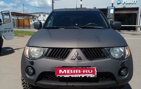 Mitsubishi L200 IV рестайлинг, 2008 год, 1 400 000 рублей, 4 фотография