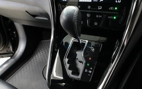 Toyota Harrier, 2020 год, 2 180 000 рублей, 15 фотография