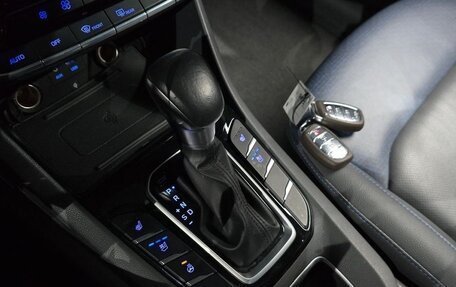 Hyundai IONIQ, 2017 год, 1 510 123 рублей, 8 фотография