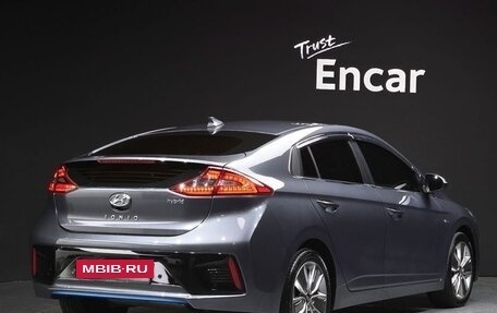 Hyundai IONIQ, 2017 год, 1 510 123 рублей, 3 фотография