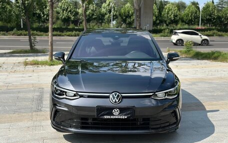 Volkswagen Golf VIII, 2023 год, 1 498 000 рублей, 2 фотография