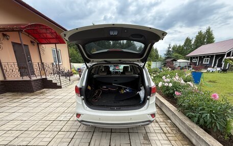Hyundai Santa Fe III рестайлинг, 2017 год, 2 800 000 рублей, 5 фотография