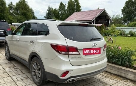 Hyundai Santa Fe III рестайлинг, 2017 год, 2 800 000 рублей, 3 фотография