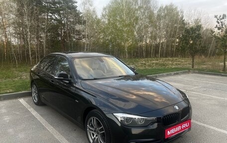 BMW 3 серия, 2018 год, 2 900 000 рублей, 2 фотография