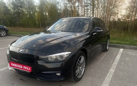 BMW 3 серия, 2018 год, 2 900 000 рублей, 4 фотография