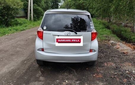 Toyota Ractis II, 2011 год, 650 000 рублей, 3 фотография