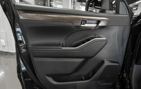 Toyota Highlander, 2026 год, 5 250 000 рублей, 17 фотография
