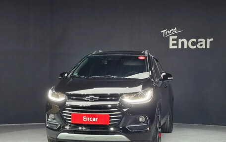 Chevrolet Trax, 2022 год, 1 140 000 рублей, 2 фотография