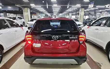 Toyota Yaris XP150 рестайлинг, 2021 год, 1 140 000 рублей, 6 фотография