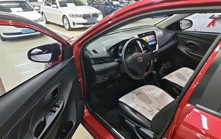 Toyota Yaris XP150 рестайлинг, 2021 год, 1 140 000 рублей, 16 фотография