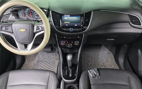 Chevrolet Trax, 2022 год, 1 190 000 рублей, 5 фотография