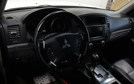 Mitsubishi Pajero IV, 2011 год, 1 437 000 рублей, 7 фотография