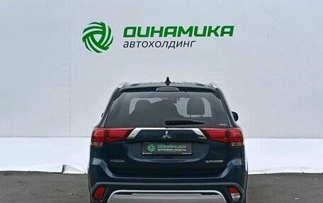 Mitsubishi Outlander III рестайлинг 3, 2019 год, 2 265 000 рублей, 6 фотография