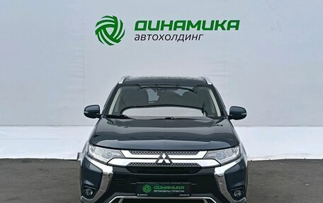 Mitsubishi Outlander III рестайлинг 3, 2019 год, 2 265 000 рублей, 2 фотография