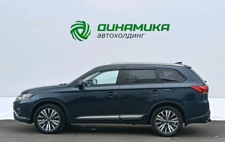 Mitsubishi Outlander III рестайлинг 3, 2019 год, 2 265 000 рублей, 8 фотография