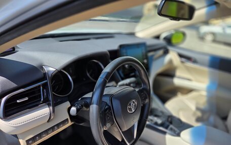 Toyota Camry, 2022 год, 4 000 000 рублей, 6 фотография