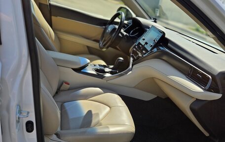 Toyota Camry, 2022 год, 4 000 000 рублей, 9 фотография