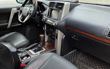 Toyota Land Cruiser Prado 150 рестайлинг 2, 2010 год, 2 550 000 рублей, 4 фотография