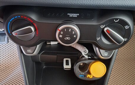 KIA Picanto III рестайлинг, 2021 год, 1 900 000 рублей, 11 фотография