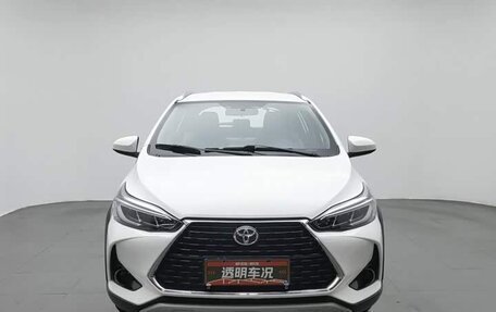Toyota Yaris XP150 рестайлинг, 2021 год, 1 100 060 рублей, 2 фотография