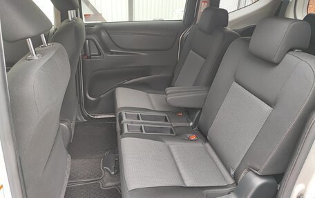 Toyota Sienta II, 2021 год, 1 585 000 рублей, 25 фотография