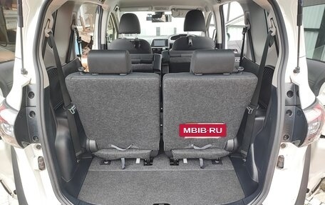 Toyota Sienta II, 2021 год, 1 585 000 рублей, 27 фотография
