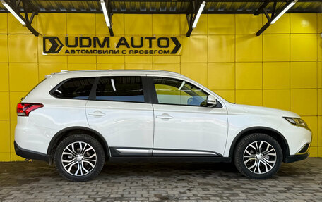 Mitsubishi Outlander III рестайлинг 3, 2017 год, 1 949 000 рублей, 5 фотография