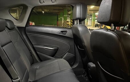 Opel Astra J, 2012 год, 550 000 рублей, 10 фотография