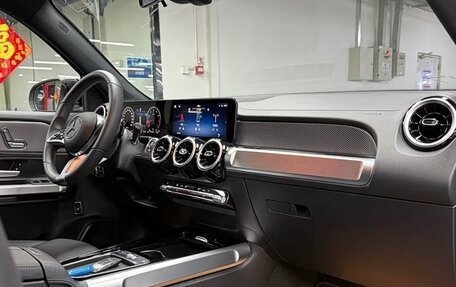 Mercedes-Benz GLB, 2024 год, 3 600 000 рублей, 11 фотография