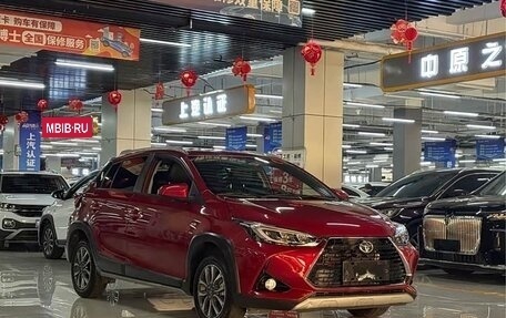 Toyota Yaris XP150 рестайлинг, 2023 год, 1 520 678 рублей, 2 фотография