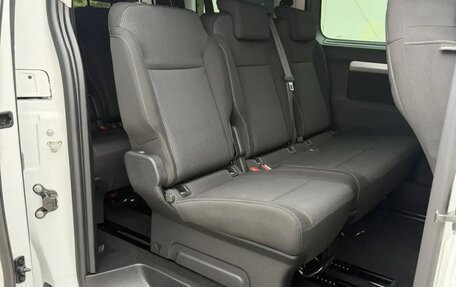 Peugeot Traveller I, 2021 год, 3 650 000 рублей, 8 фотография
