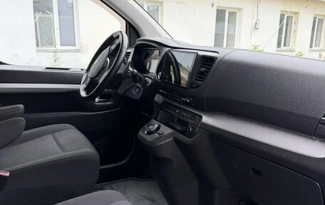 Peugeot Traveller I, 2021 год, 3 650 000 рублей, 7 фотография